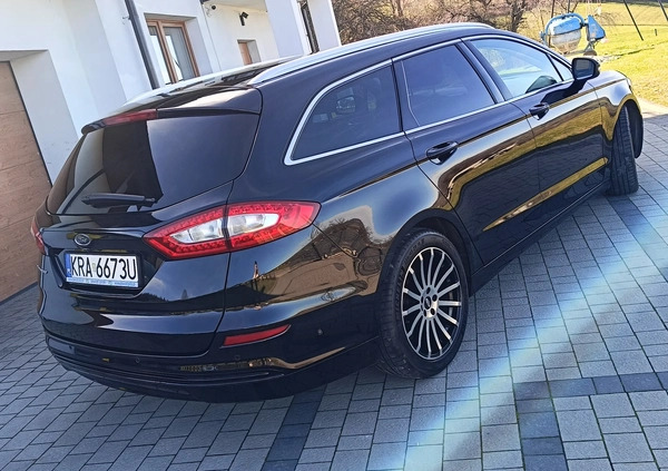 Ford Mondeo cena 52900 przebieg: 259000, rok produkcji 2016 z Łochów małe 16